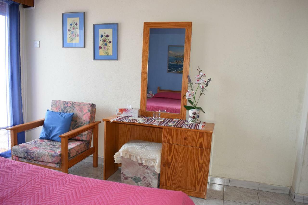 Mediterranean Breeze Apartment Limassol Ngoại thất bức ảnh