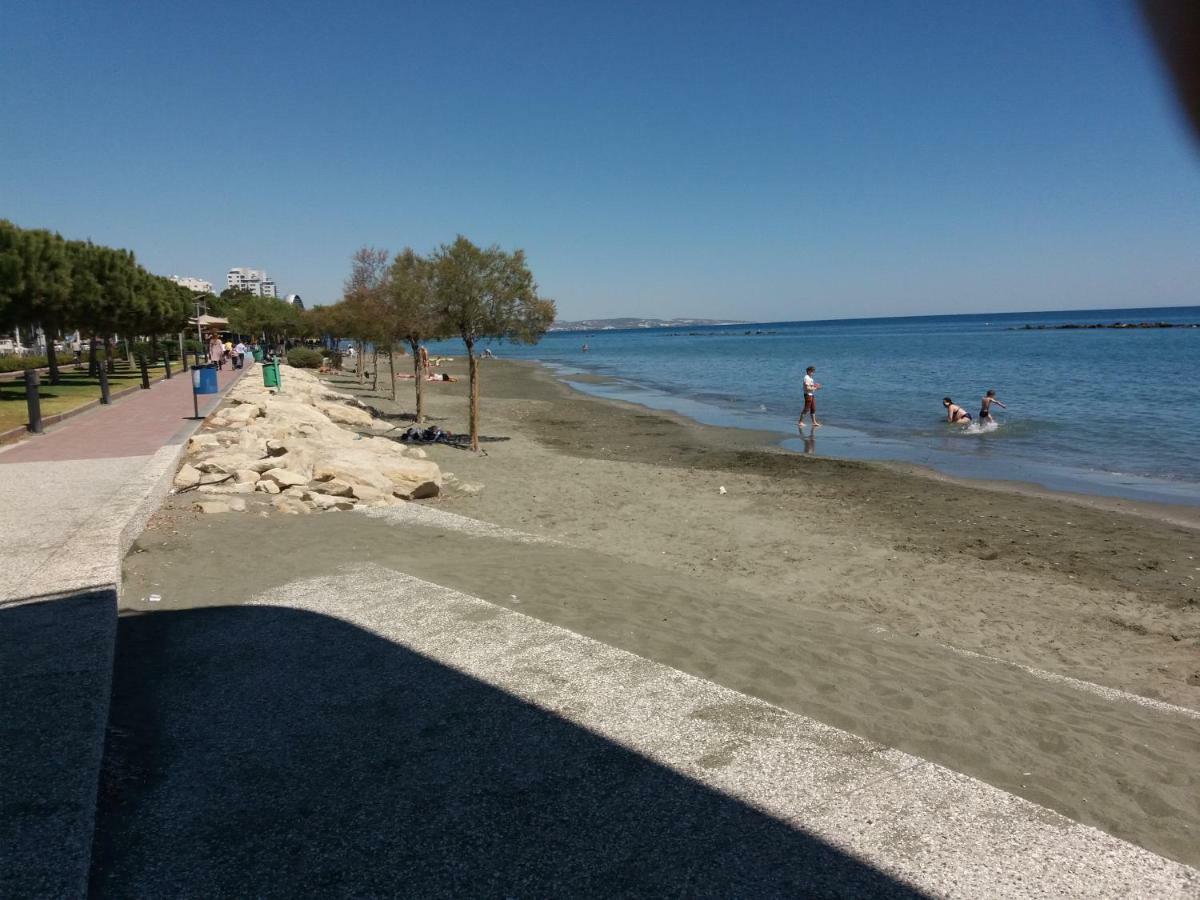 Mediterranean Breeze Apartment Limassol Ngoại thất bức ảnh