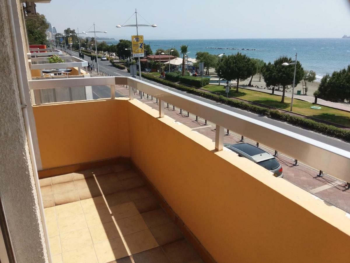 Mediterranean Breeze Apartment Limassol Ngoại thất bức ảnh