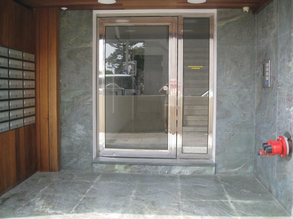 Mediterranean Breeze Apartment Limassol Ngoại thất bức ảnh